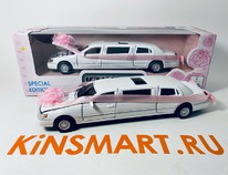 1999 Lincoln Town Car Love Limousine  .