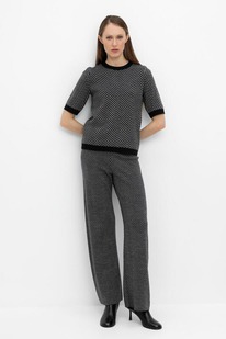 Very Neat    437/24/