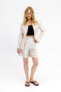 ������ Pirs 6812 �������